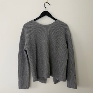 Theory Twylina Ribbed Twist Split Back Heather Gray Cashmere Sweater